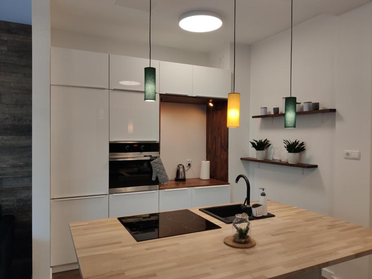 Апартаменты Apartament Milionova Лодзь Экстерьер фото